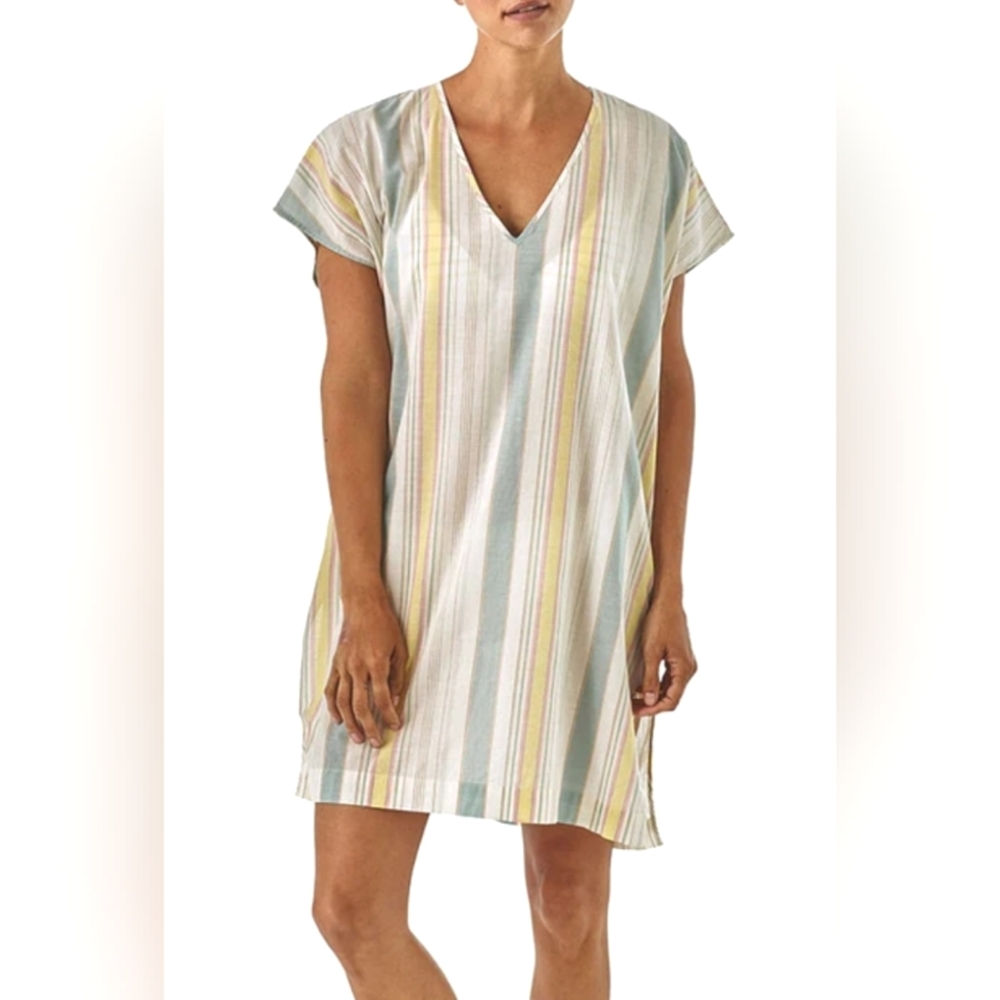 NWT Patagonia Lightweight A/C Cover-Up - Sunwash: Birch White